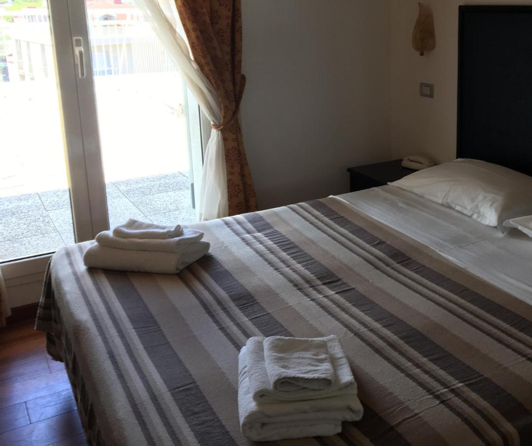 Hotel Consul - Family Hotel 리치오네 외부 사진